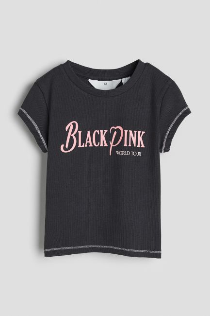 Behind the Scenes of Black Pink's Official Merch: Exclusive Insights